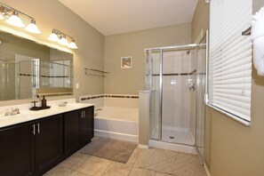 Bathroom - Crystal Cove Resort by Florida Star Vacations (Kissimmee)
