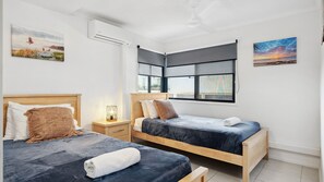 3 bedrooms, desk, iron/ironing board, WiFi