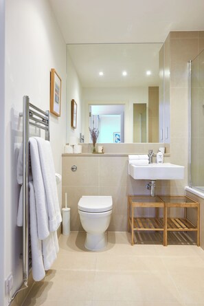Bathtub, hair dryer