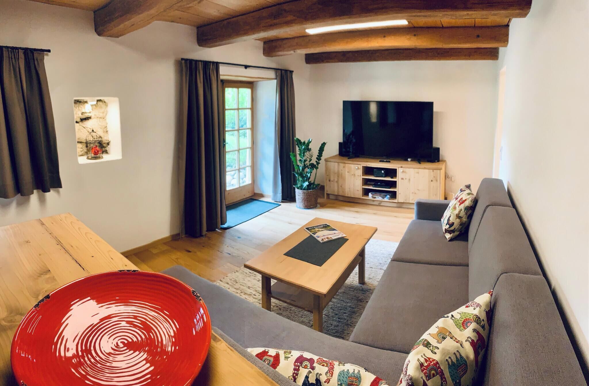Webergütl EG mit Terrasse, 85 m²-Wohnzimmer