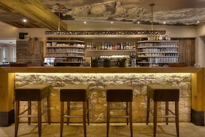 Bar (on property) - Hotel Luianta (Corvara in Badia)