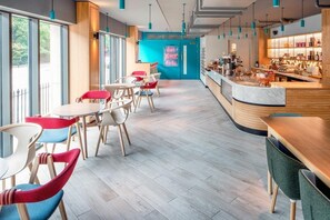 تناول الطعام