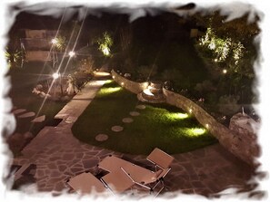 Property grounds - Family Holiday Home, quiet and tranquility 6km from the sea! (Albisola Superiore)