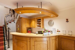 Interior - Weisses Rossli (Ingenbohl)