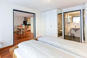 Room - Weisses Rossli (Ingenbohl)