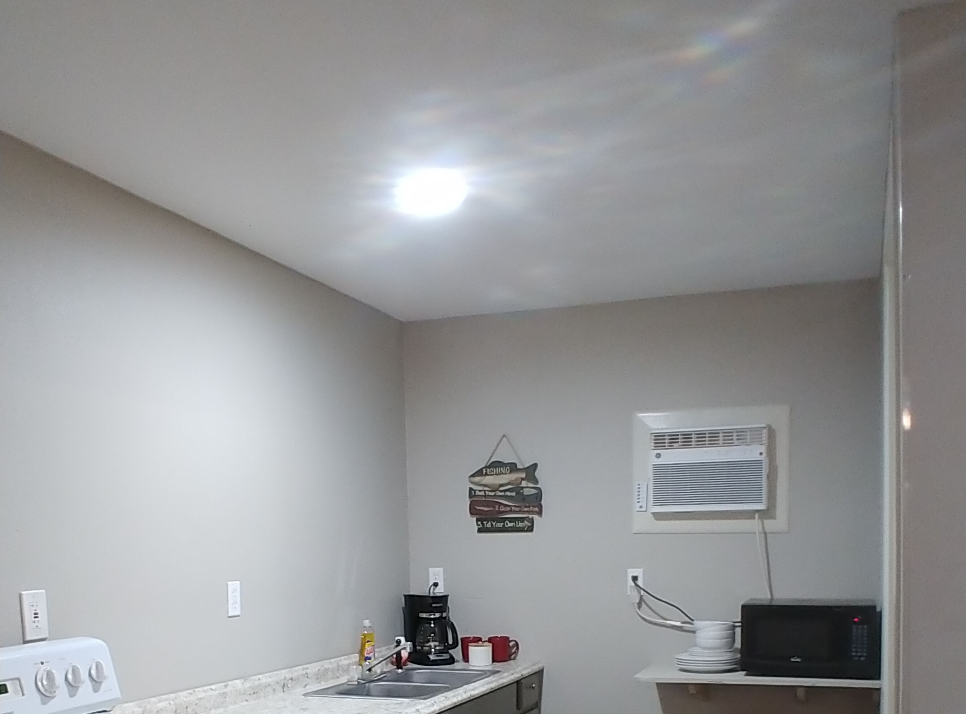 冰箱、微波炉、烤箱、炉灶