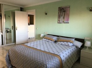 1 dormitori i Internet