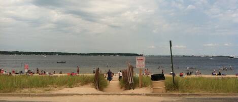 Sun-loungers, beach towels