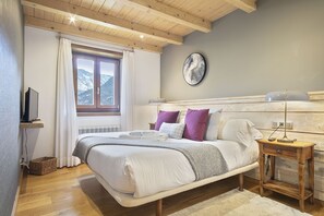 3 dormitorios, tabla de planchar con plancha, wifi y ropa de cama