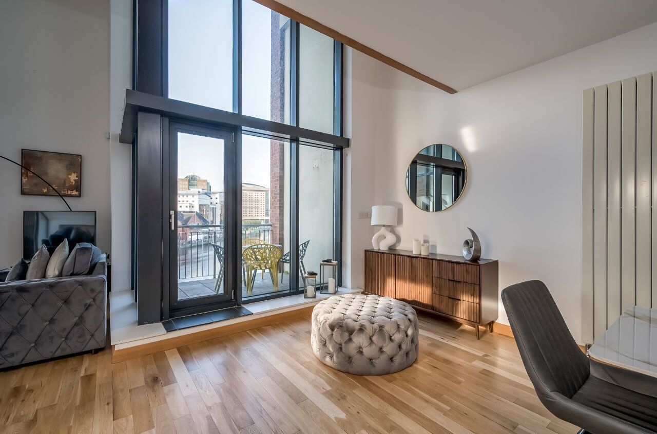 Deluxe Apartment, Ensuite, River View (Goliath 5-Bed) | Lounge