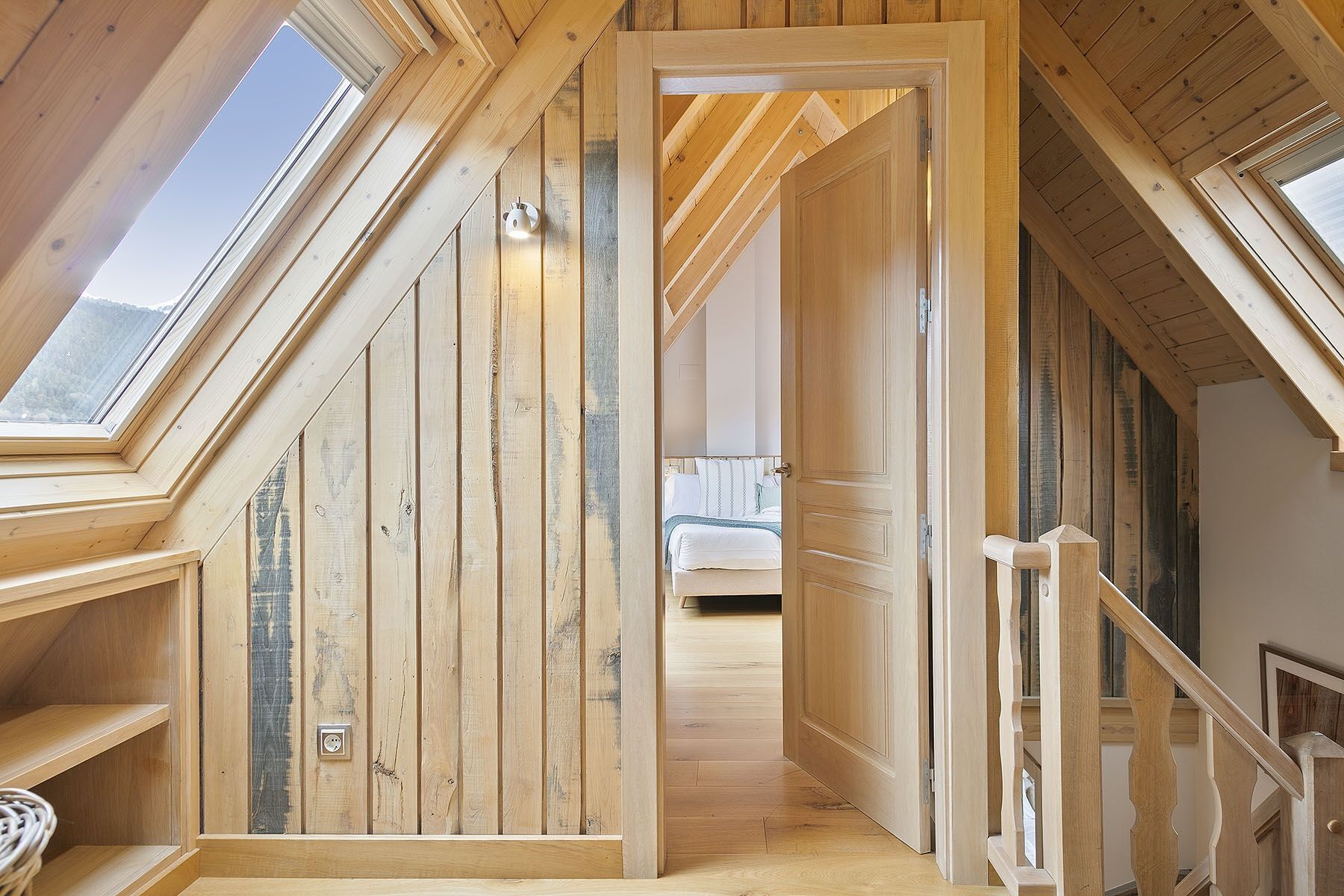 4 dormitorios, tabla de planchar con plancha, Internet y ropa de cama