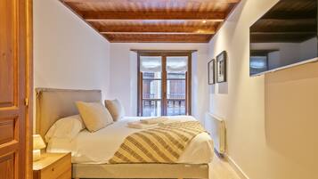 2 dormitorios, tabla de planchar con plancha, wifi y ropa de cama