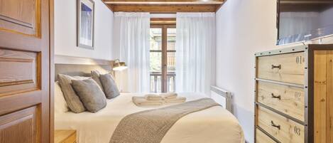 2 Schlafzimmer, Bügeleisen/Bügelbrett, Internetzugang, Bettwäsche