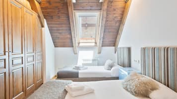 5 habitaciones, tabla de planchar con plancha, wifi y ropa de cama