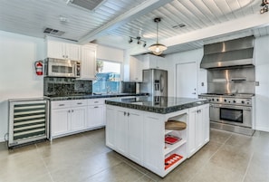 Casa | Cozinha privada | Geladeira, micro-ondas, cooktop, lava-louças