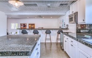 House | Private kitchen | Fridge, microwave, stovetop, dishwasher