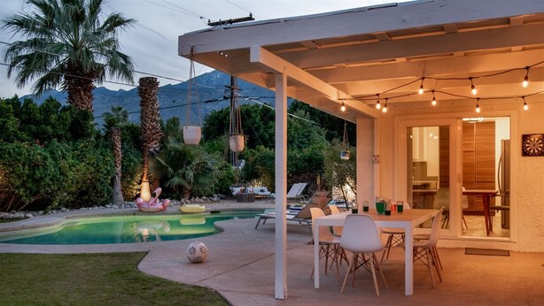 House | Balcony - Wayne (Palm Springs)