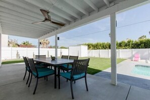 House | Balcony - Acacia West (Palm Springs)