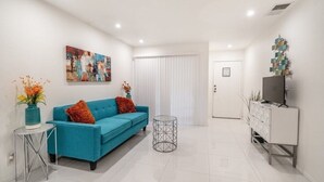 Unclassified image, 5 of 11, button - Villa 102 (Palm Springs)