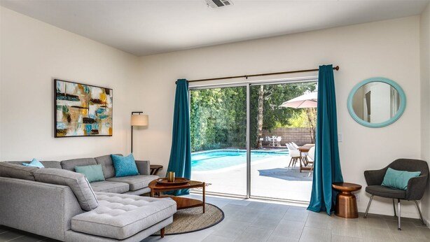 House | Living room - Luring (Palm Springs)