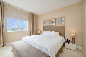 Resortwoning, 4 slaapkamers | 4 slaapkamers, individueel gedecoreerd, individueel gemeubileerd