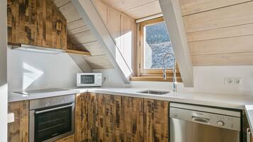 Réfrigérateur, micro-ondes, four, lave-vaisselle