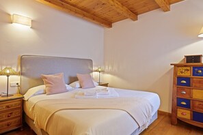 3 Schlafzimmer, Bügeleisen/Bügelbrett, Internetzugang, Bettwäsche