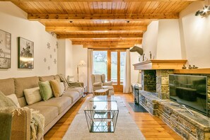 Smart TV, fireplace - Luderna - Apartamento con terraza Molières (Naut Aran)