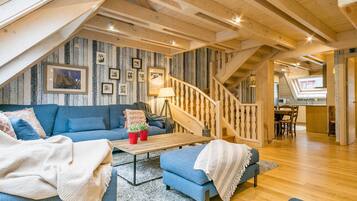 Televisión, chimenea