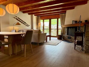 TV connectée, cheminée
