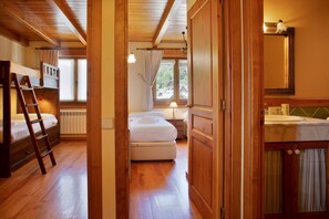 3 bedrooms, iron/ironing board, WiFi, bed sheets - Luderna - Apartamento Dera Pincèla (Vielha)