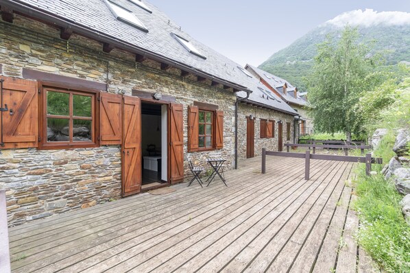 Exterior - Luderna - Casa con terraza Unhola (Bagergue)