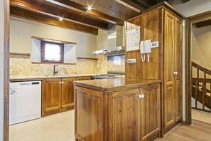 Réfrigérateur, micro-ondes, four, lave-vaisselle