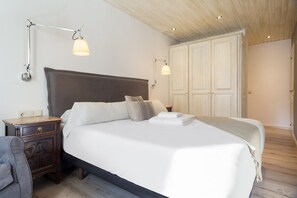 2 chambres, fer et planche à repasser, Wi-Fi, literie fournie