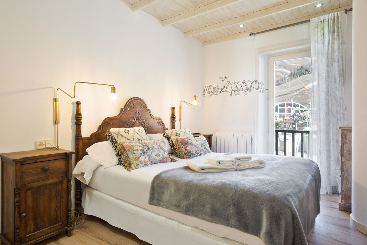 1 bedroom, iron/ironing board, Internet, bed sheets