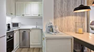 Fridge, microwave, oven, dishwasher