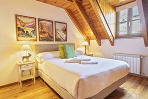 4 dormitorios, tabla de planchar con plancha, Internet y ropa de cama