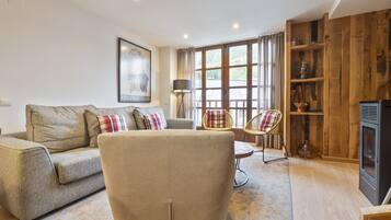 Televisor i llar de foc