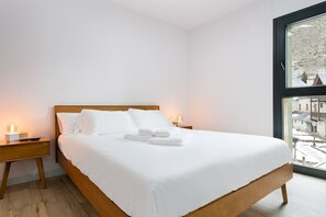 4 chambres, fer et planche à repasser, accès à Internet, literie fournie