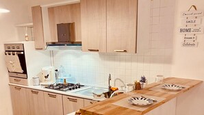 Free daily buffet breakfast  - B&B Le Quattro Stagioni (La Maddalena)