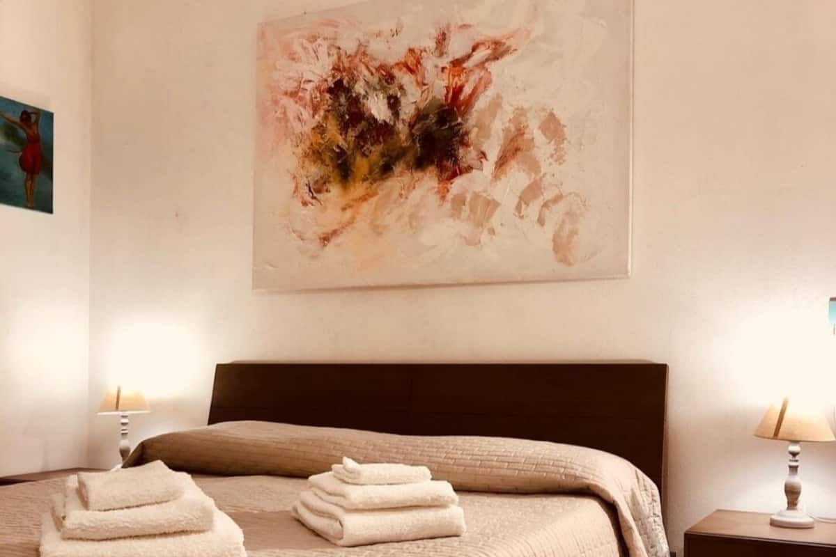 Standard Triple Room | Premium bedding, down duvets, desk, free WiFi