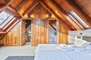 3 chambres, fer et planche à repasser, Wi-Fi, draps fournis