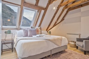 4 Schlafzimmer, Bügeleisen/Bügelbrett, Internetzugang, Bettwäsche