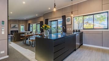 Fridge, microwave, dishwasher, toaster