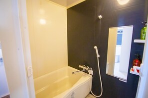Apartment | Bathroom shower - Grande Shagi GS201 (Osaka)
