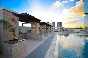 Exterior - Key Host - Regent Court 14 (Dubai)