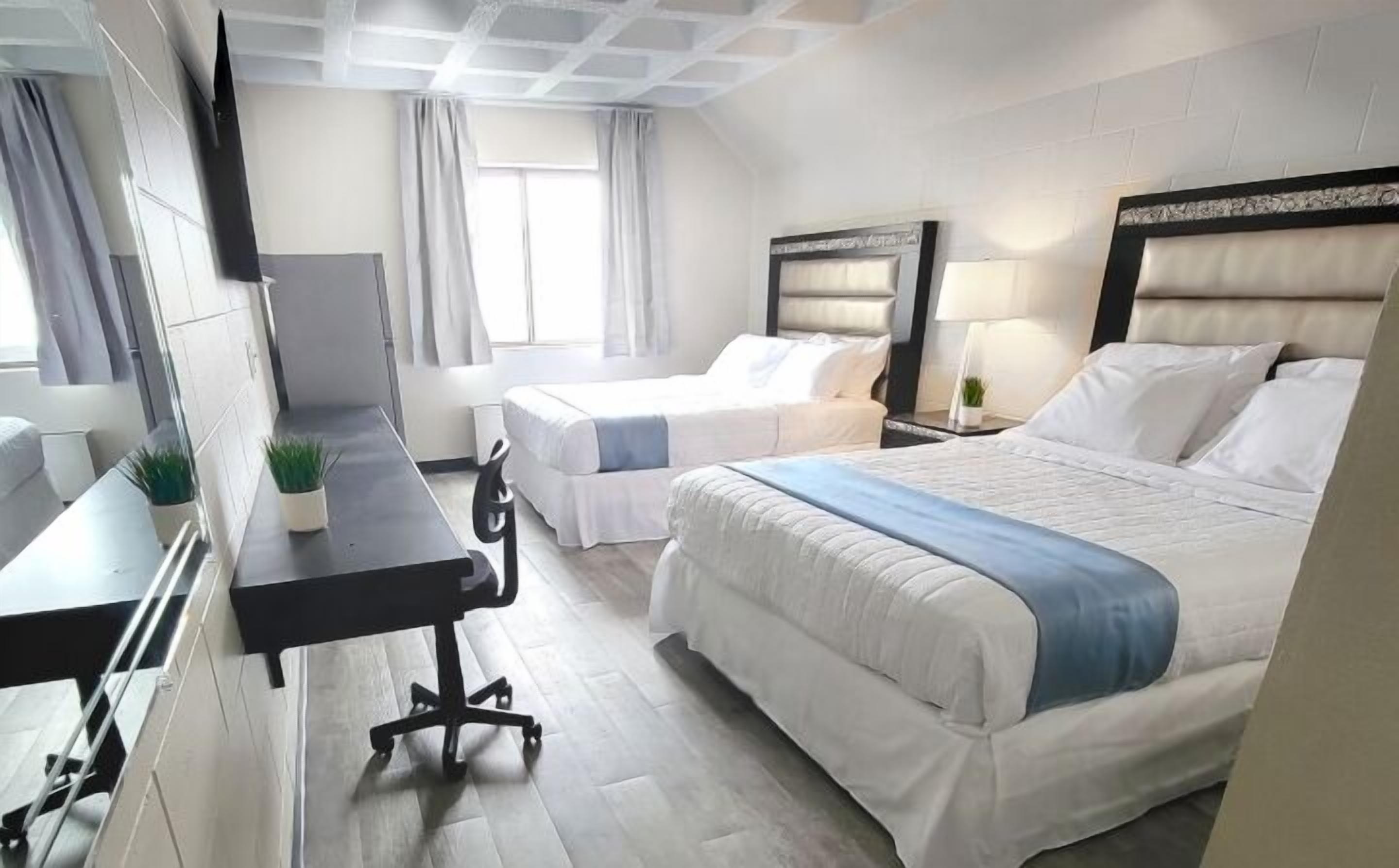 Deluxe Double Room, Refrigerator & Microwave | Desk, laptop workspace, blackout drapes, free WiFi