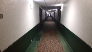 Interior - The Vegas Motel (Minot)