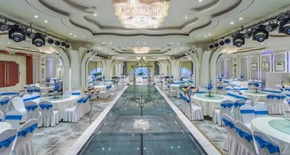 Baotou West Lake Hotel