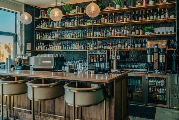 Cocktail bar